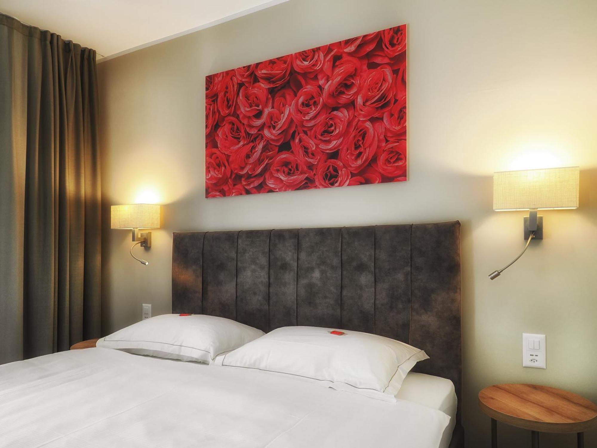 Ristorante Charme Hotel Tre Terre Ponte Brolla ภายนอก รูปภาพ