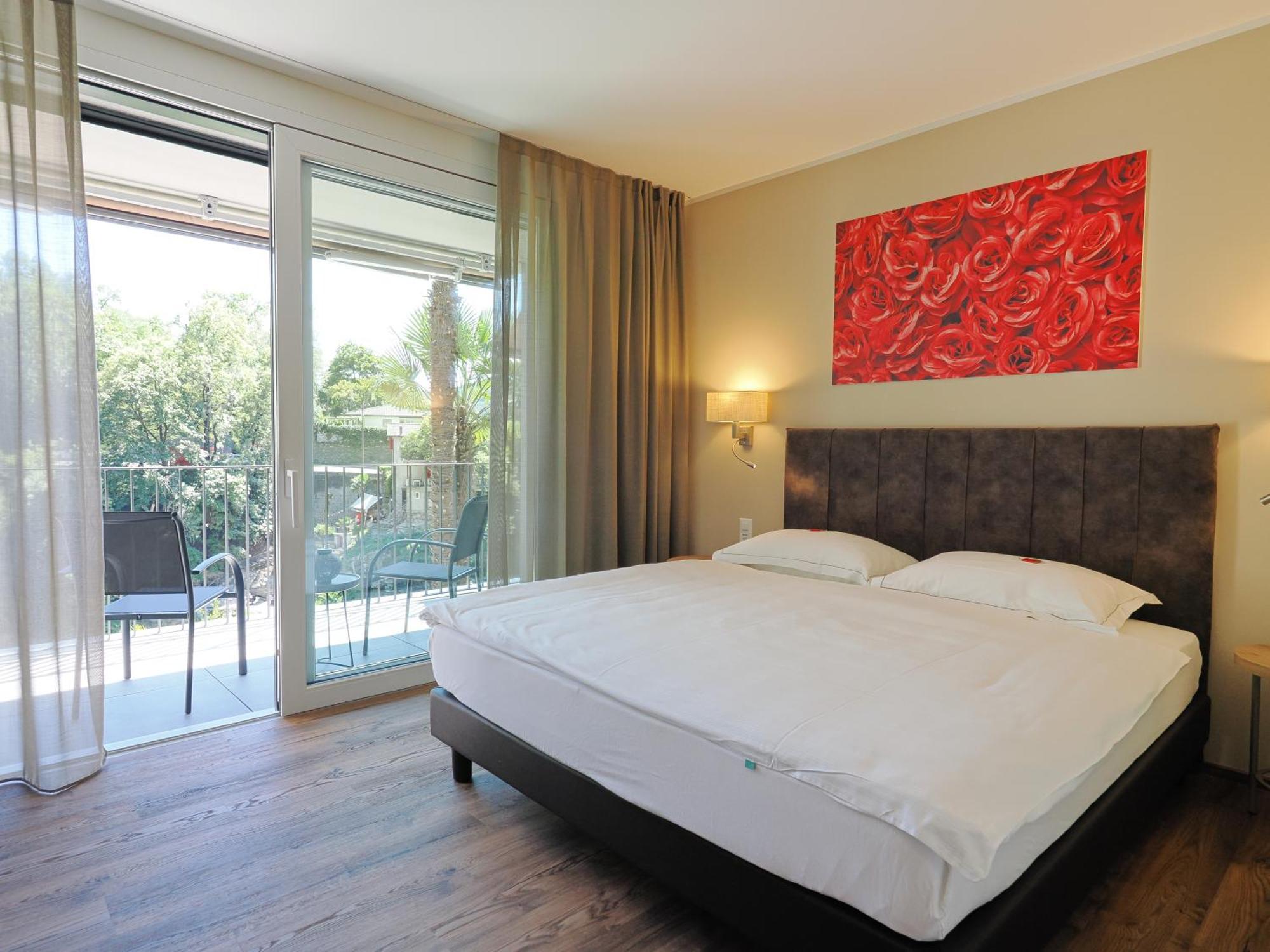 Ristorante Charme Hotel Tre Terre Ponte Brolla ภายนอก รูปภาพ